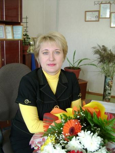 Год учителя в городе Шумерле: учитель, хозяйственник, управленец – директор МОУ «СОШ №6» Караганова Татьяна Анатольевна